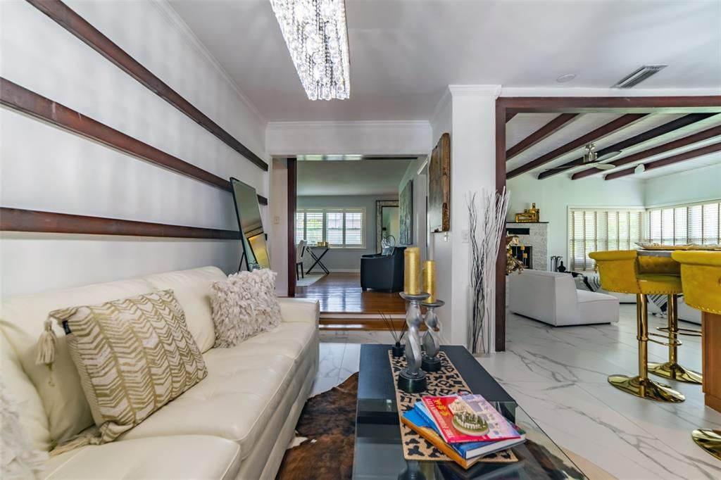 En Renta: $10,000 (3 camas, 3 baños, 2286 Pies cuadrados)