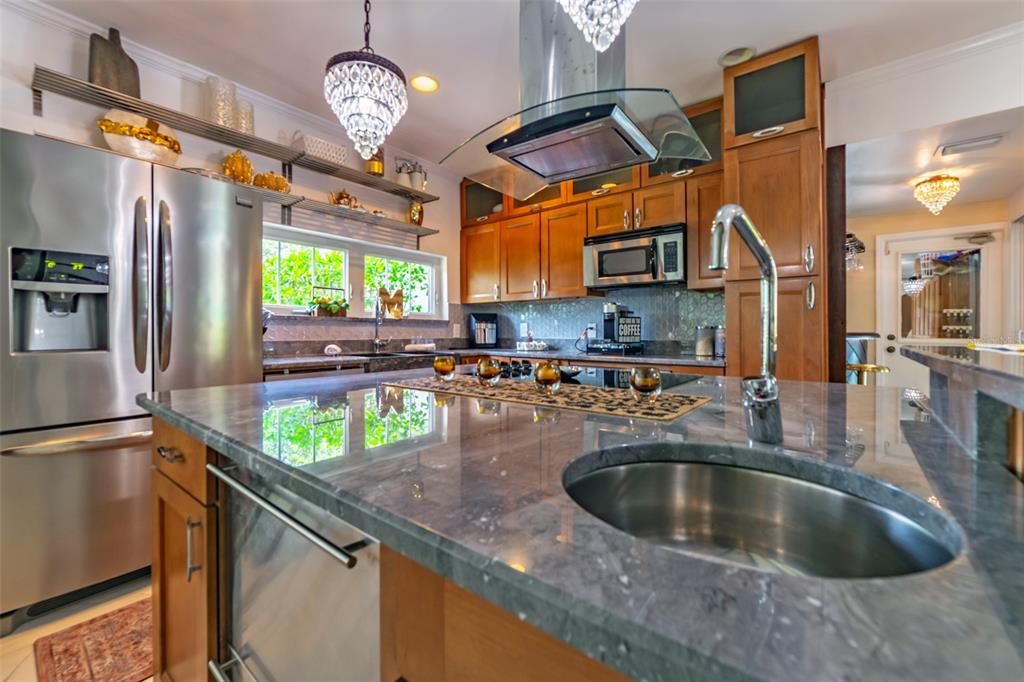 En Renta: $10,000 (3 camas, 3 baños, 2286 Pies cuadrados)