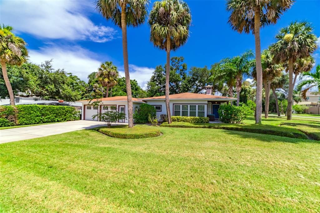 En Renta: $10,000 (3 camas, 3 baños, 2286 Pies cuadrados)