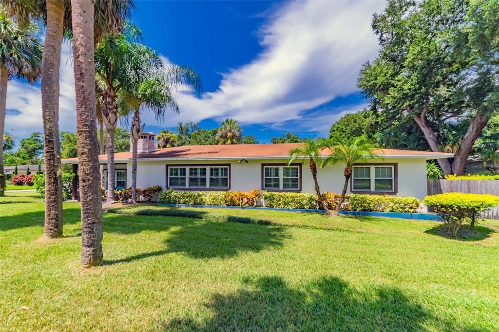 En Renta: $10,000 (3 camas, 3 baños, 2286 Pies cuadrados)