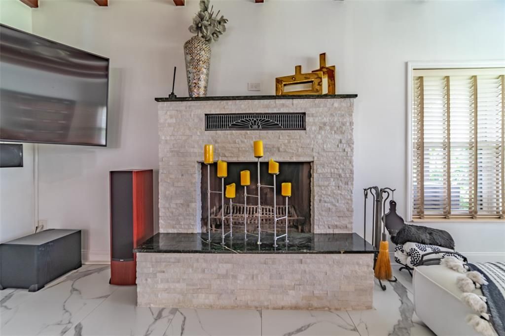 En Renta: $10,000 (3 camas, 3 baños, 2286 Pies cuadrados)