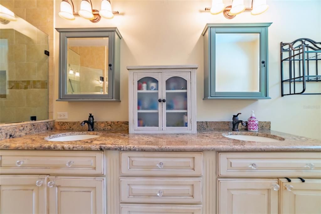 En Renta: $10,000 (3 camas, 3 baños, 2286 Pies cuadrados)