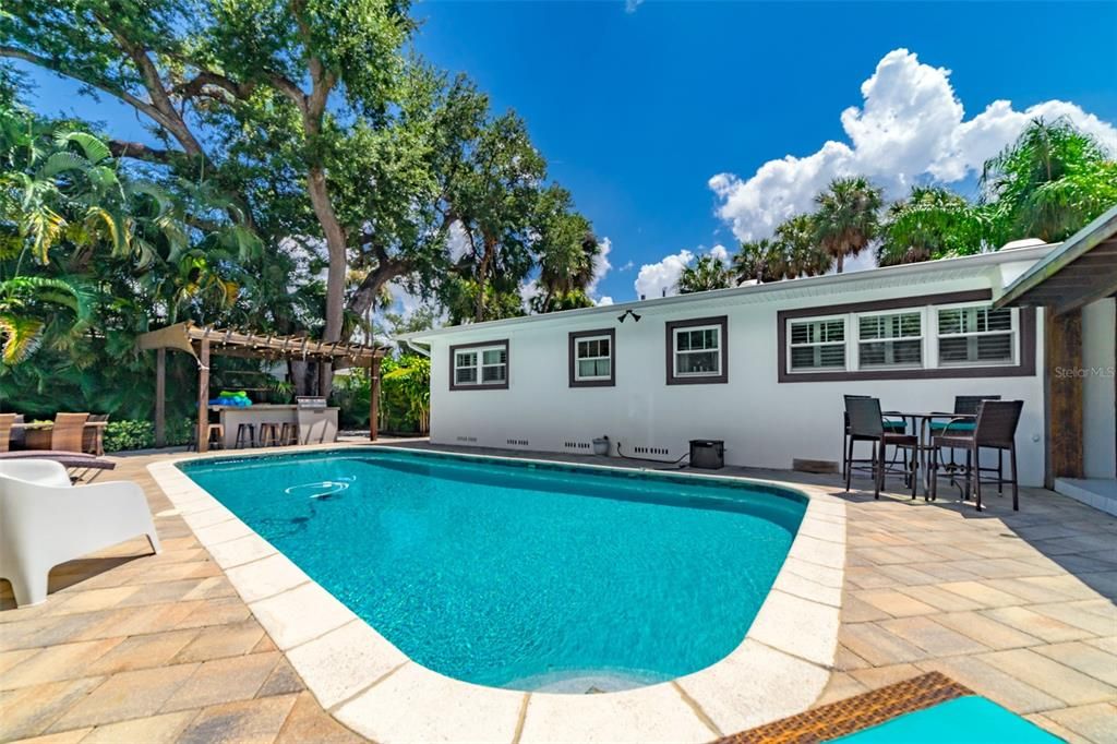 En Renta: $10,000 (3 camas, 3 baños, 2286 Pies cuadrados)