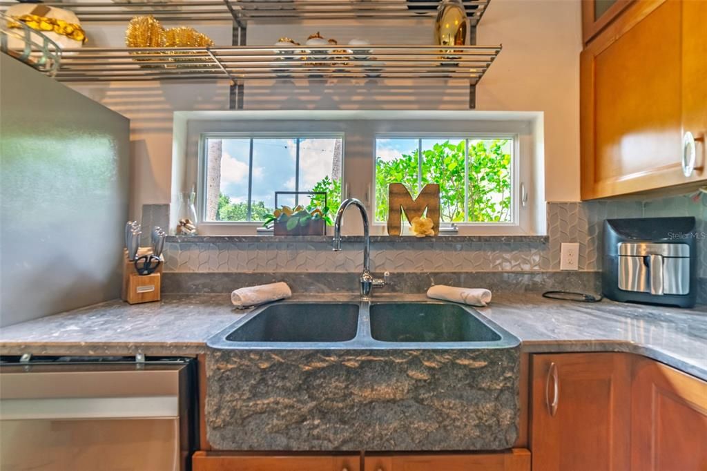 En Renta: $10,000 (3 camas, 3 baños, 2286 Pies cuadrados)