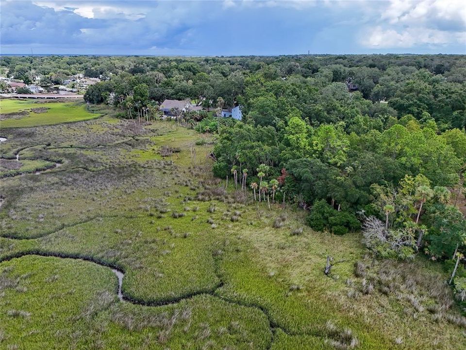 На продажу: $250,000 (3.75 acres)