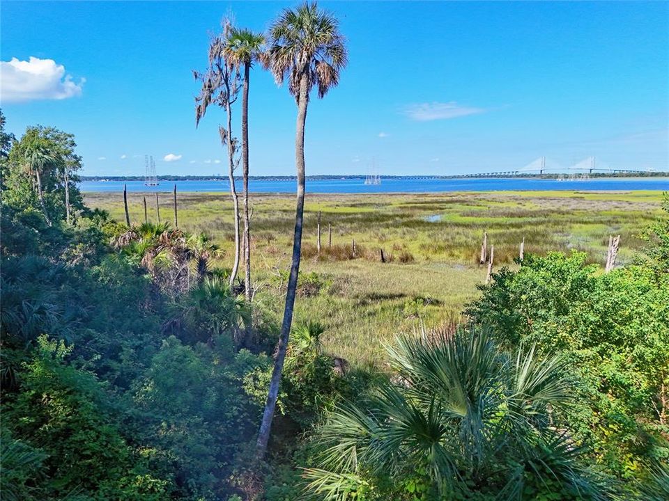 На продажу: $250,000 (3.75 acres)