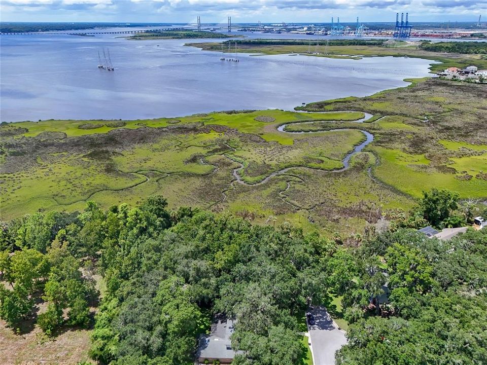 На продажу: $250,000 (3.75 acres)