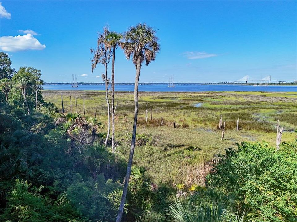 На продажу: $250,000 (3.75 acres)