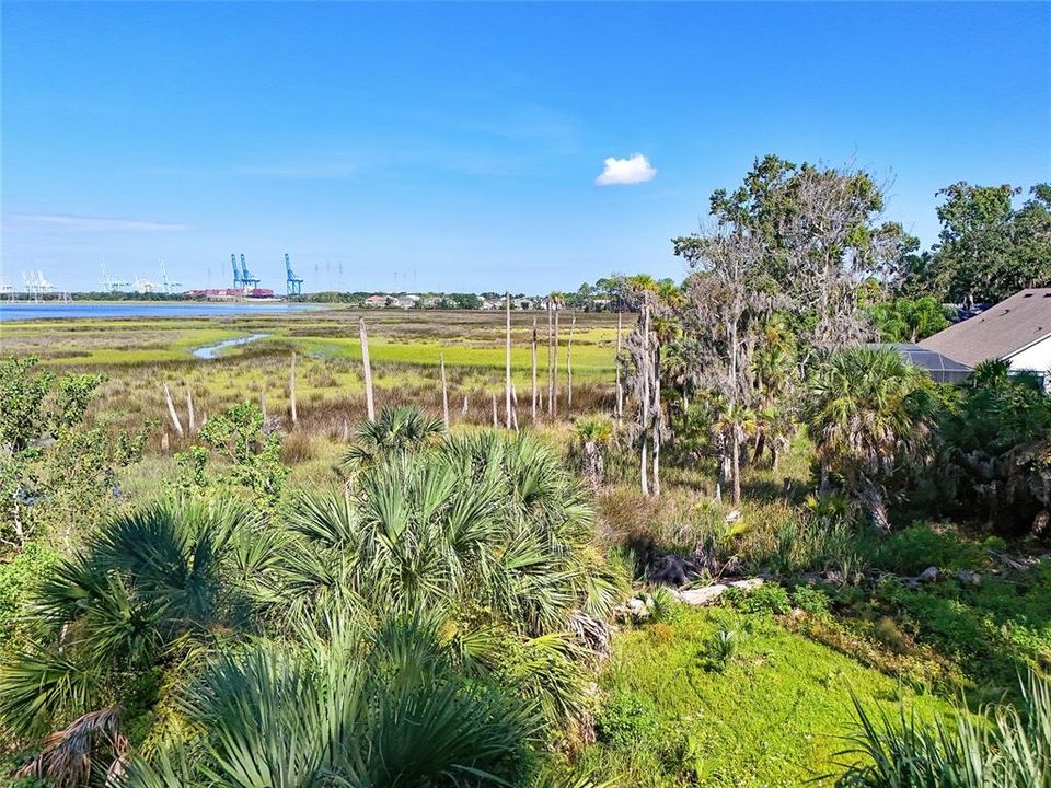 На продажу: $250,000 (3.75 acres)