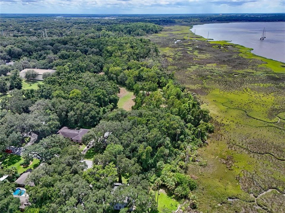 На продажу: $250,000 (3.75 acres)