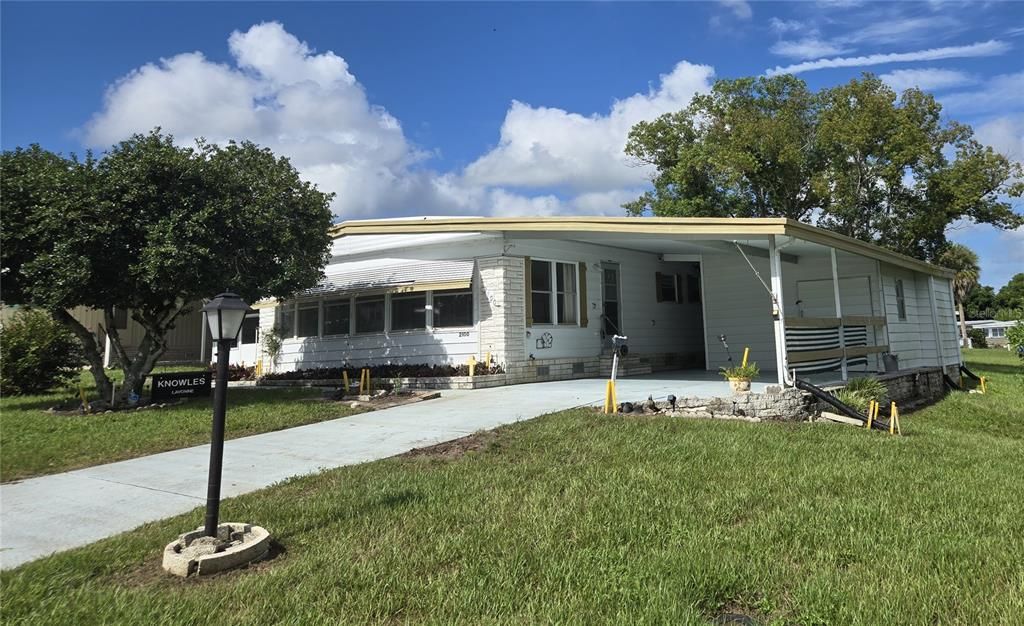 For Sale: $120,000 (2 beds, 2 baths, 1344 Square Feet)