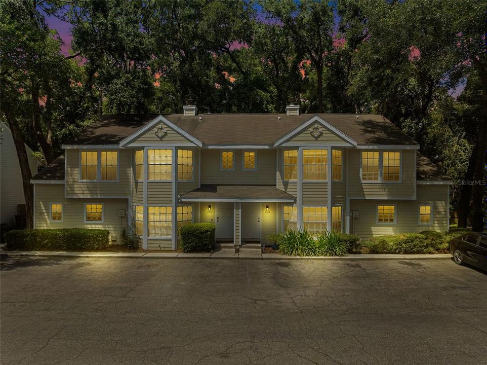 Под контрактом: $158,500 (2 спален, 1 ванн, 1160 Квадратных фут)