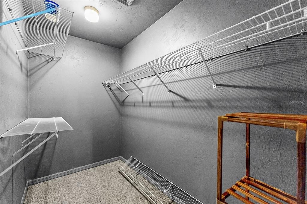 Под контрактом: $158,500 (2 спален, 1 ванн, 1160 Квадратных фут)