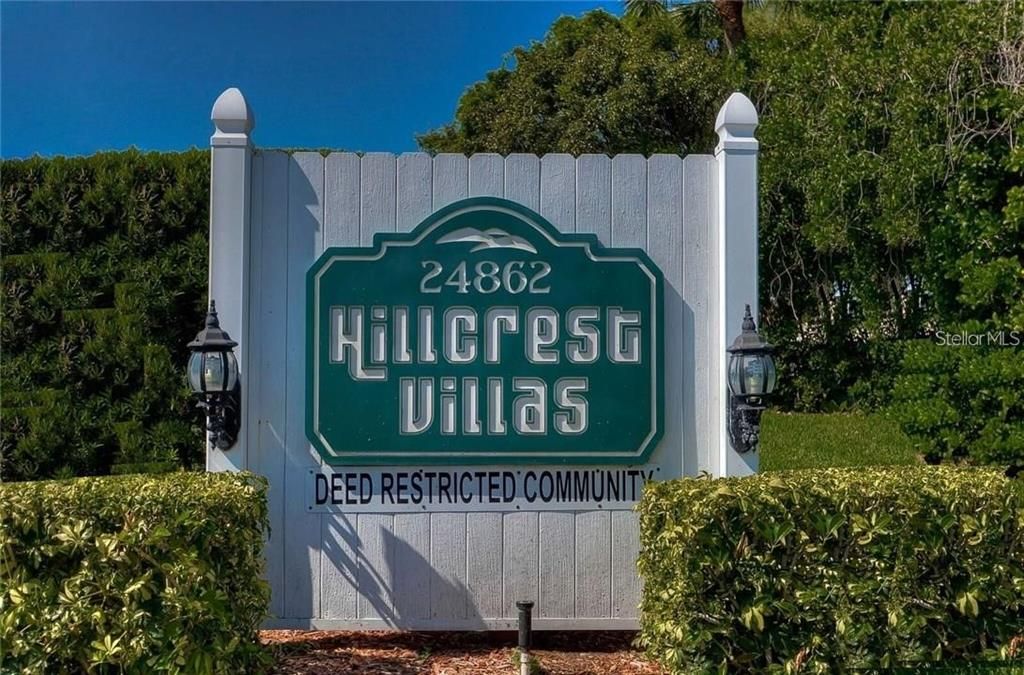 合同活跃: $89,900 (1 贝兹, 1 浴室, 593 平方英尺)