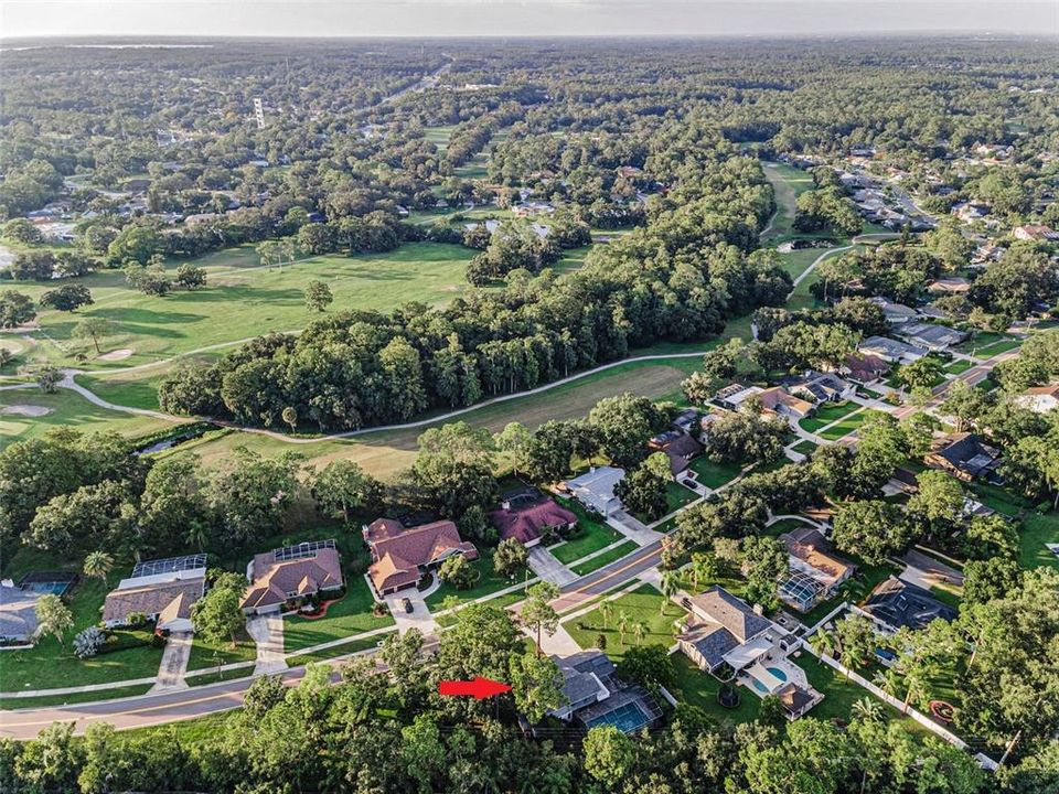 合同活跃: $594,000 (4 贝兹, 2 浴室, 2060 平方英尺)