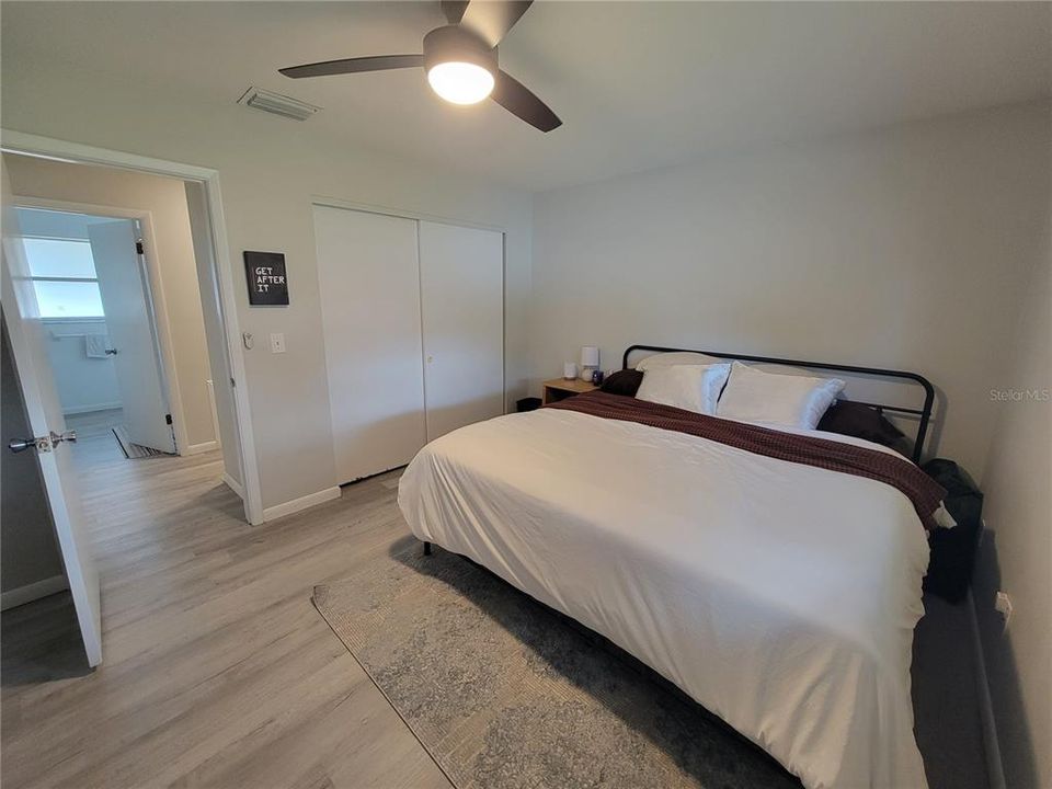 Active With Contract: $2,200 (2 beds, 2 baths, 1224 Square Feet)