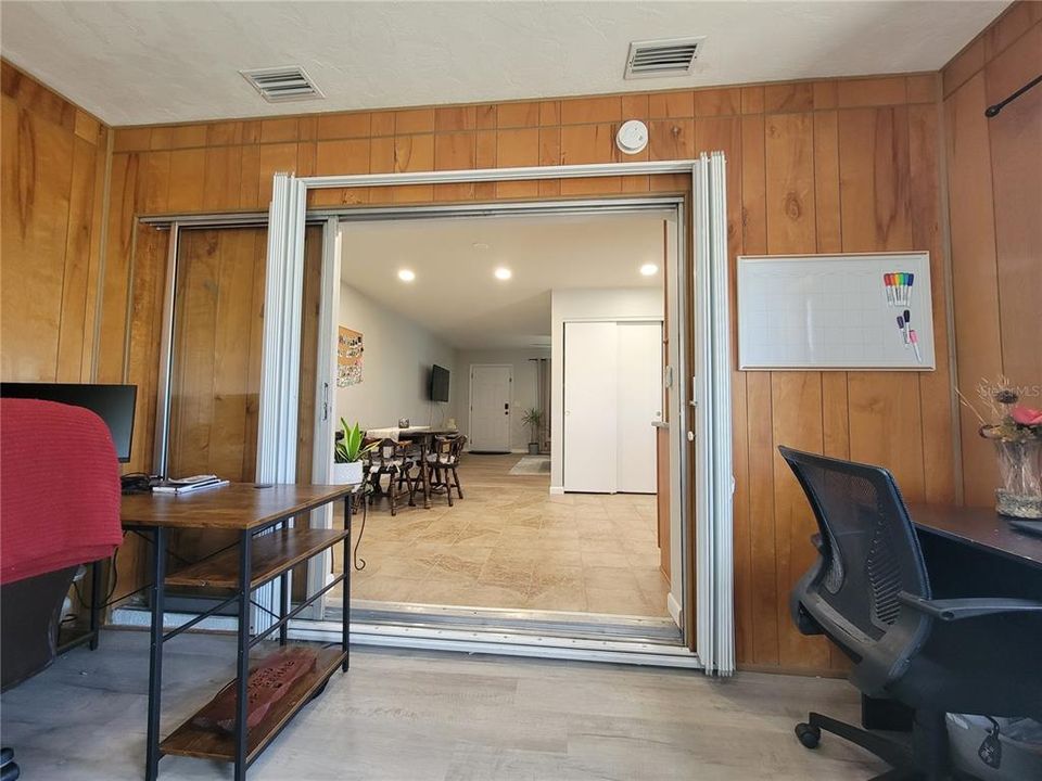 Active With Contract: $2,200 (2 beds, 2 baths, 1224 Square Feet)