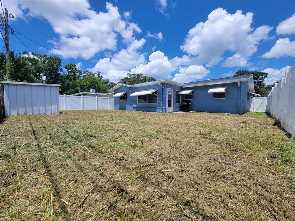 Active With Contract: $2,200 (2 beds, 2 baths, 1224 Square Feet)