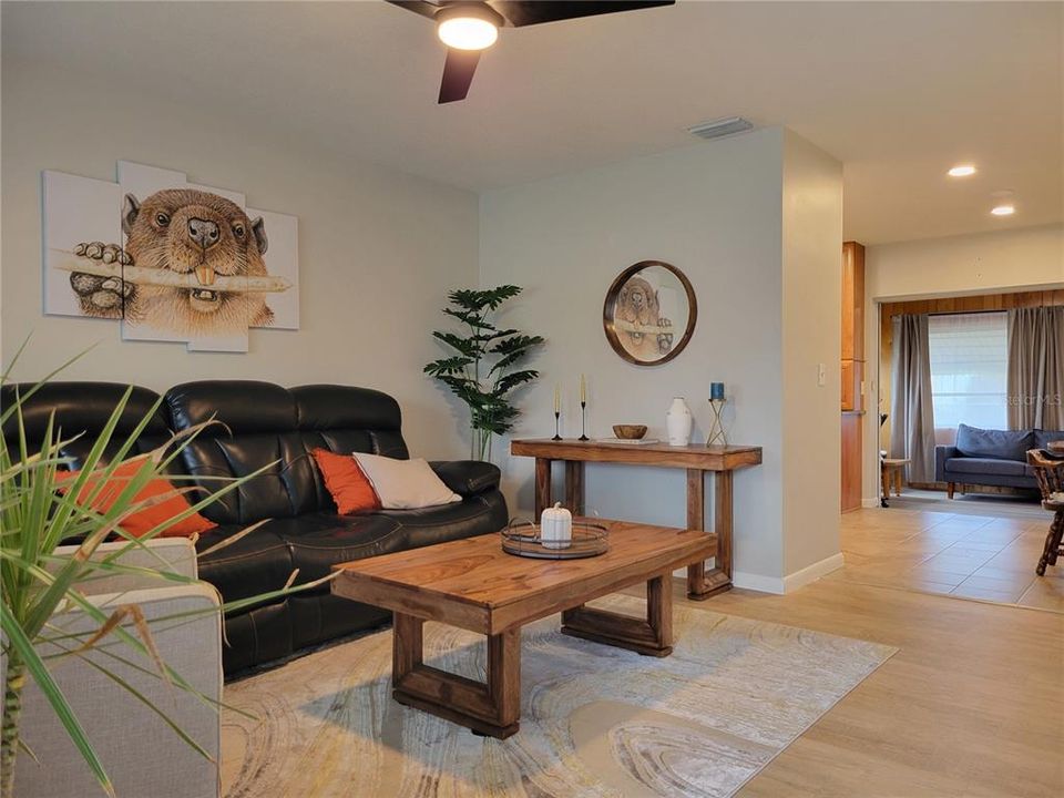 Active With Contract: $2,200 (2 beds, 2 baths, 1224 Square Feet)