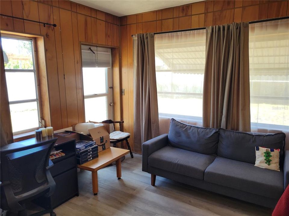 Active With Contract: $2,200 (2 beds, 2 baths, 1224 Square Feet)