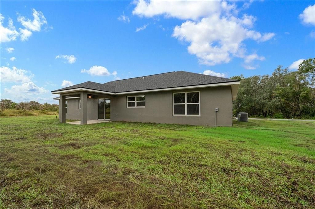 For Sale: $299,900 (4 beds, 2 baths, 1562 Square Feet)