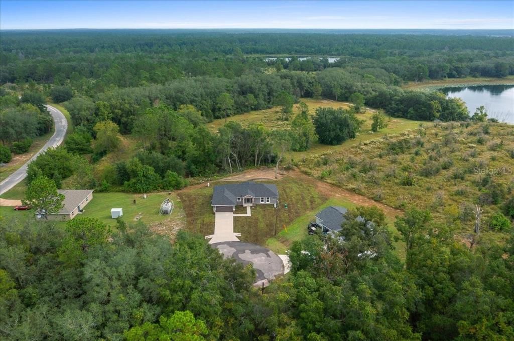 For Sale: $299,900 (4 beds, 2 baths, 1562 Square Feet)