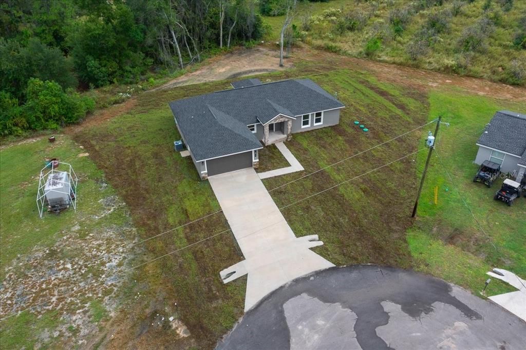 For Sale: $299,900 (4 beds, 2 baths, 1562 Square Feet)