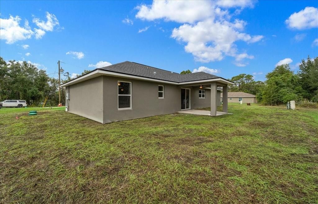 For Sale: $299,900 (4 beds, 2 baths, 1562 Square Feet)