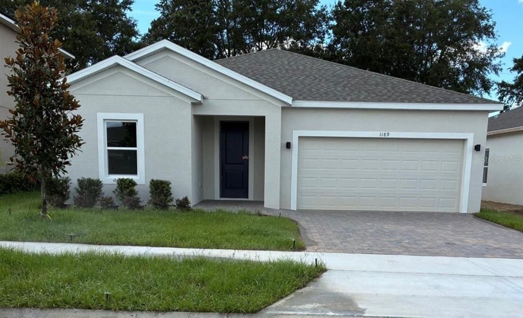 Vendido Recientemente: $372,000 (3 camas, 2 baños, 1655 Pies cuadrados)