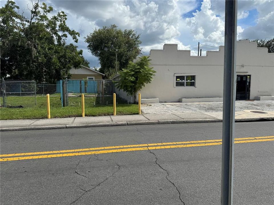 For Sale: $365,000 (0 beds, 0 baths, 2221 Square Feet)