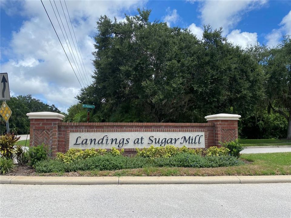 Active With Contract: $1,750 (3 beds, 2 baths, 1507 Square Feet)
