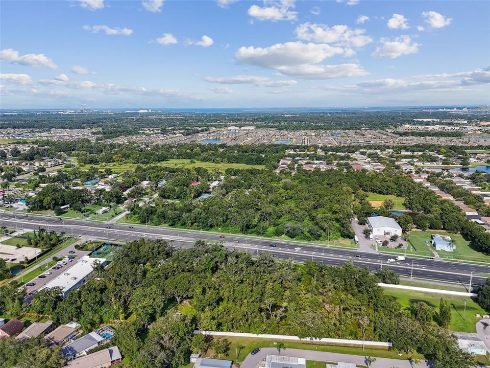 待售: $1,755,000 (1.97 acres)