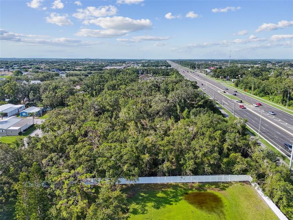 待售: $1,755,000 (1.97 acres)