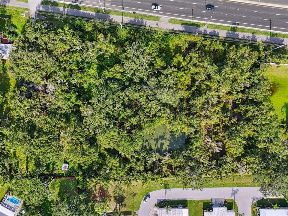 待售: $1,755,000 (1.97 acres)