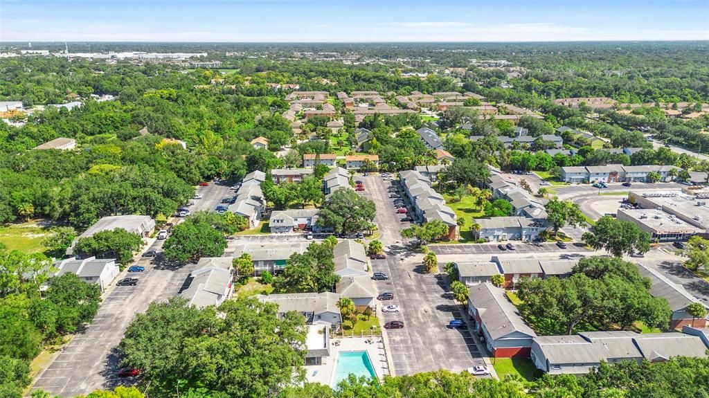 合同活跃: $109,500 (2 贝兹, 2 浴室, 1085 平方英尺)