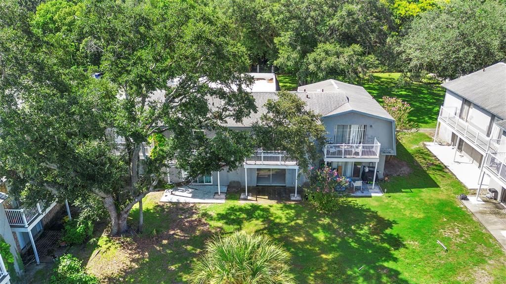 合同活跃: $109,500 (2 贝兹, 2 浴室, 1085 平方英尺)