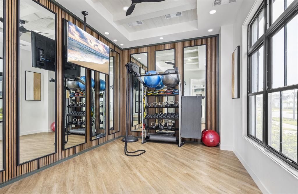 For Sale: $915,000 (5 beds, 4 baths, 3940 Square Feet)