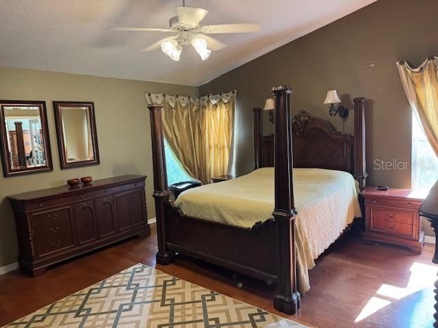 На продажу: $750,000 (4 спален, 4 ванн, 3017 Квадратных фут)