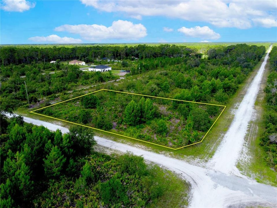 待售: $17,000 (0.55 acres)
