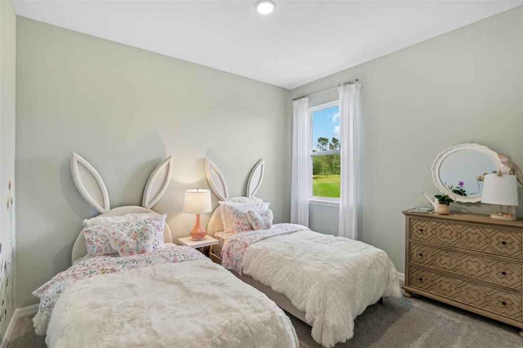 Activo con contrato: $295,990 (3 camas, 2 baños, 1589 Pies cuadrados)