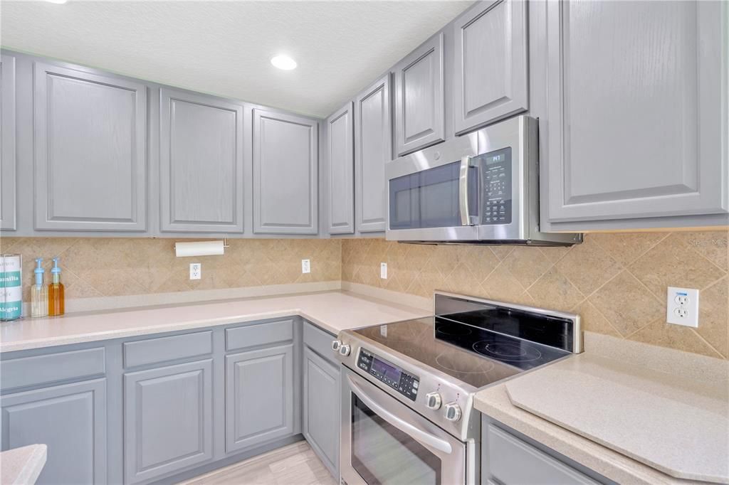 待售: $280,000 (3 贝兹, 2 浴室, 1824 平方英尺)