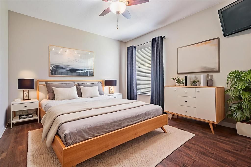 Activo con contrato: $442,000 (5 camas, 3 baños, 2684 Pies cuadrados)