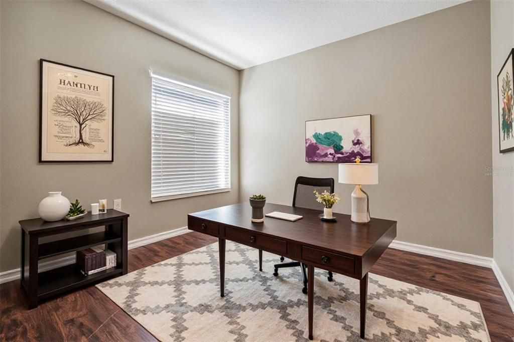 Activo con contrato: $442,000 (5 camas, 3 baños, 2684 Pies cuadrados)