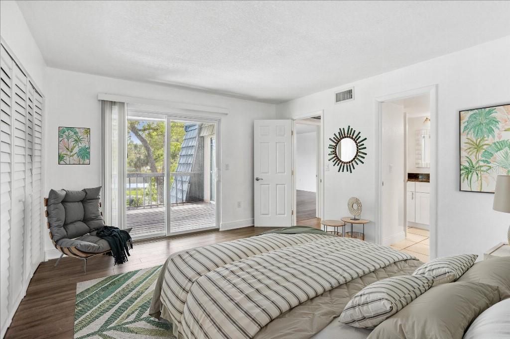 На продажу: $385,000 (2 спален, 2 ванн, 1440 Квадратных фут)