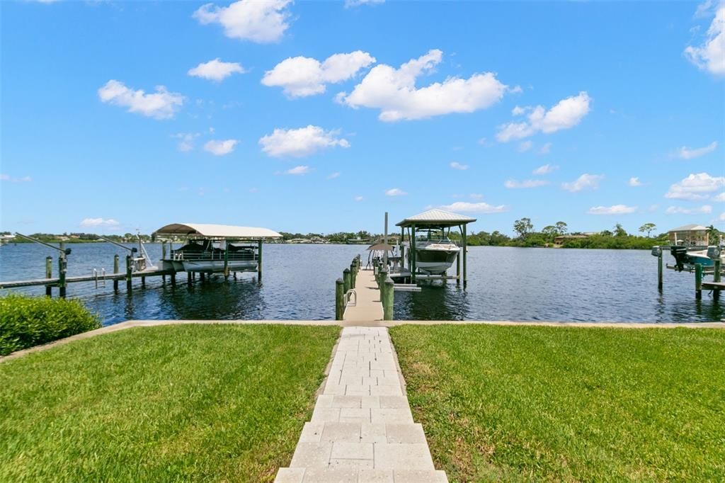 For Sale: $1,800,000 (4 beds, 3 baths, 4220 Square Feet)