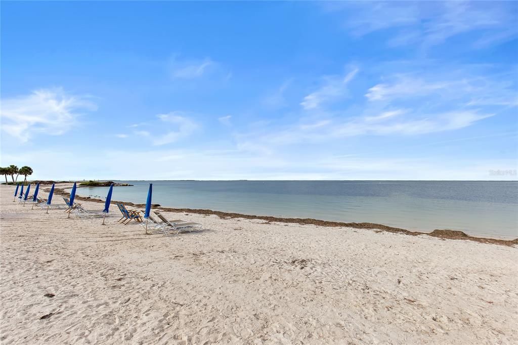 For Sale: $1,800,000 (4 beds, 3 baths, 4220 Square Feet)