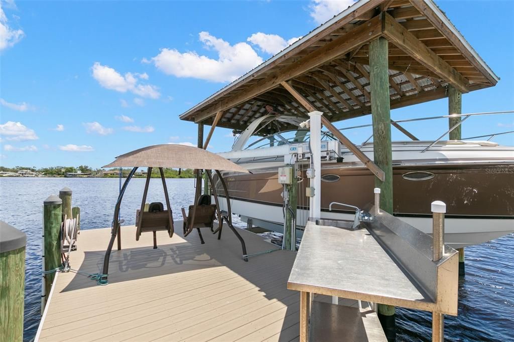 For Sale: $1,800,000 (4 beds, 3 baths, 4220 Square Feet)