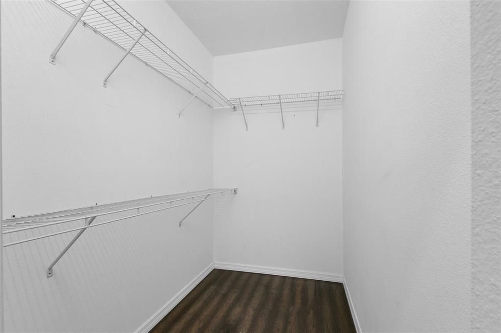 For Sale: $1,800,000 (4 beds, 3 baths, 4220 Square Feet)