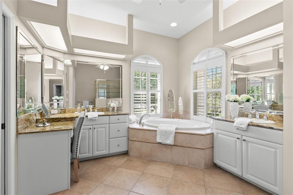 For Sale: $1,800,000 (4 beds, 3 baths, 4220 Square Feet)