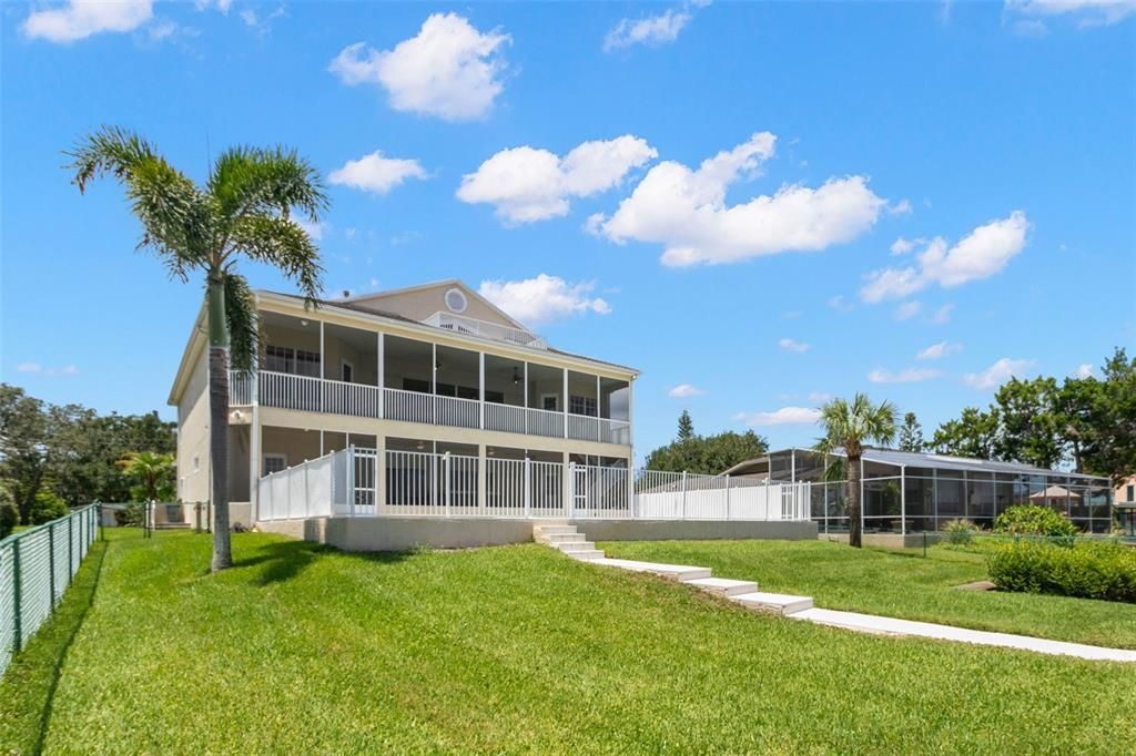 For Sale: $1,800,000 (4 beds, 3 baths, 4220 Square Feet)